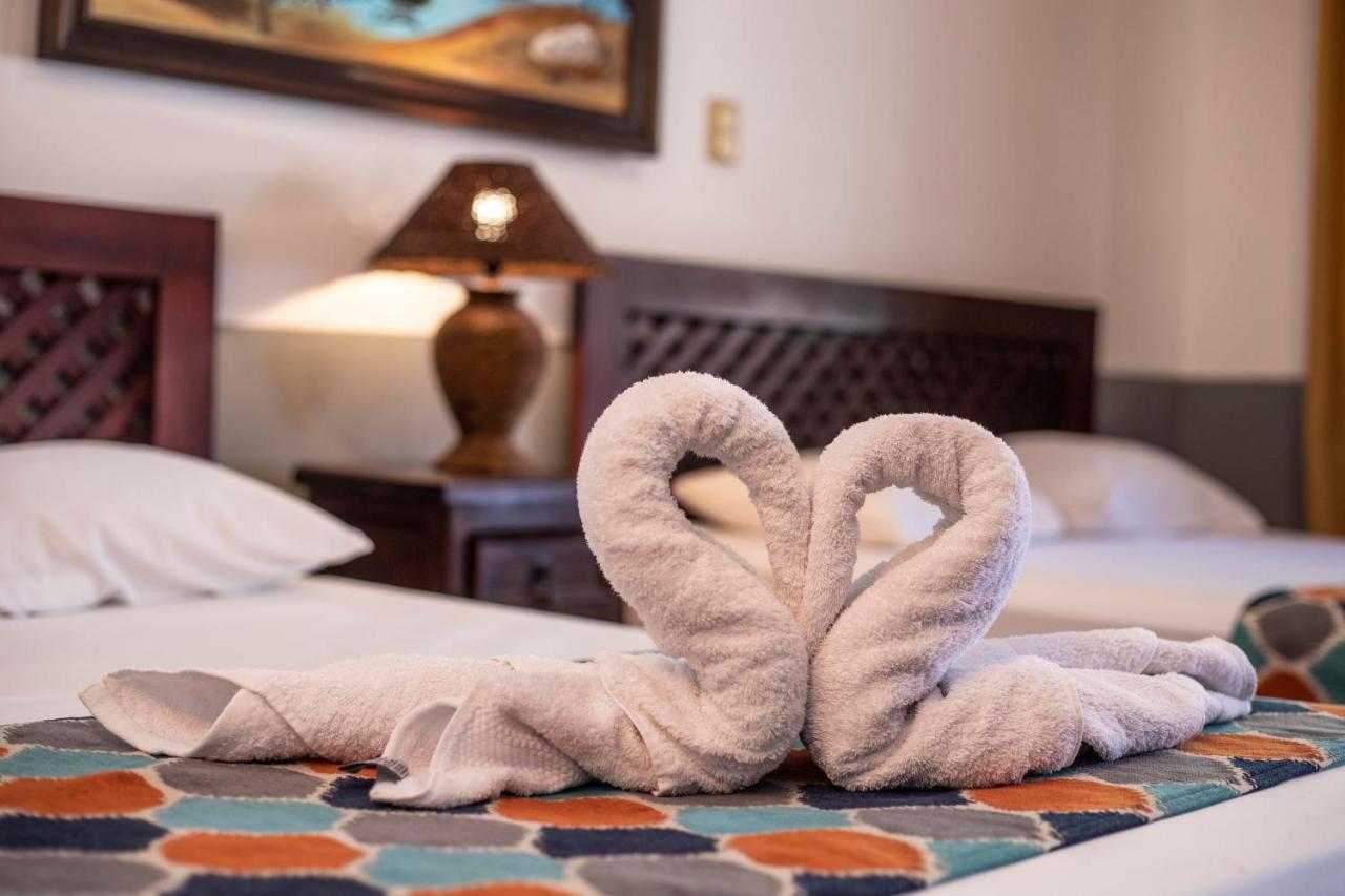קאריו Hotel Hacienda Del Mar מראה חיצוני תמונה